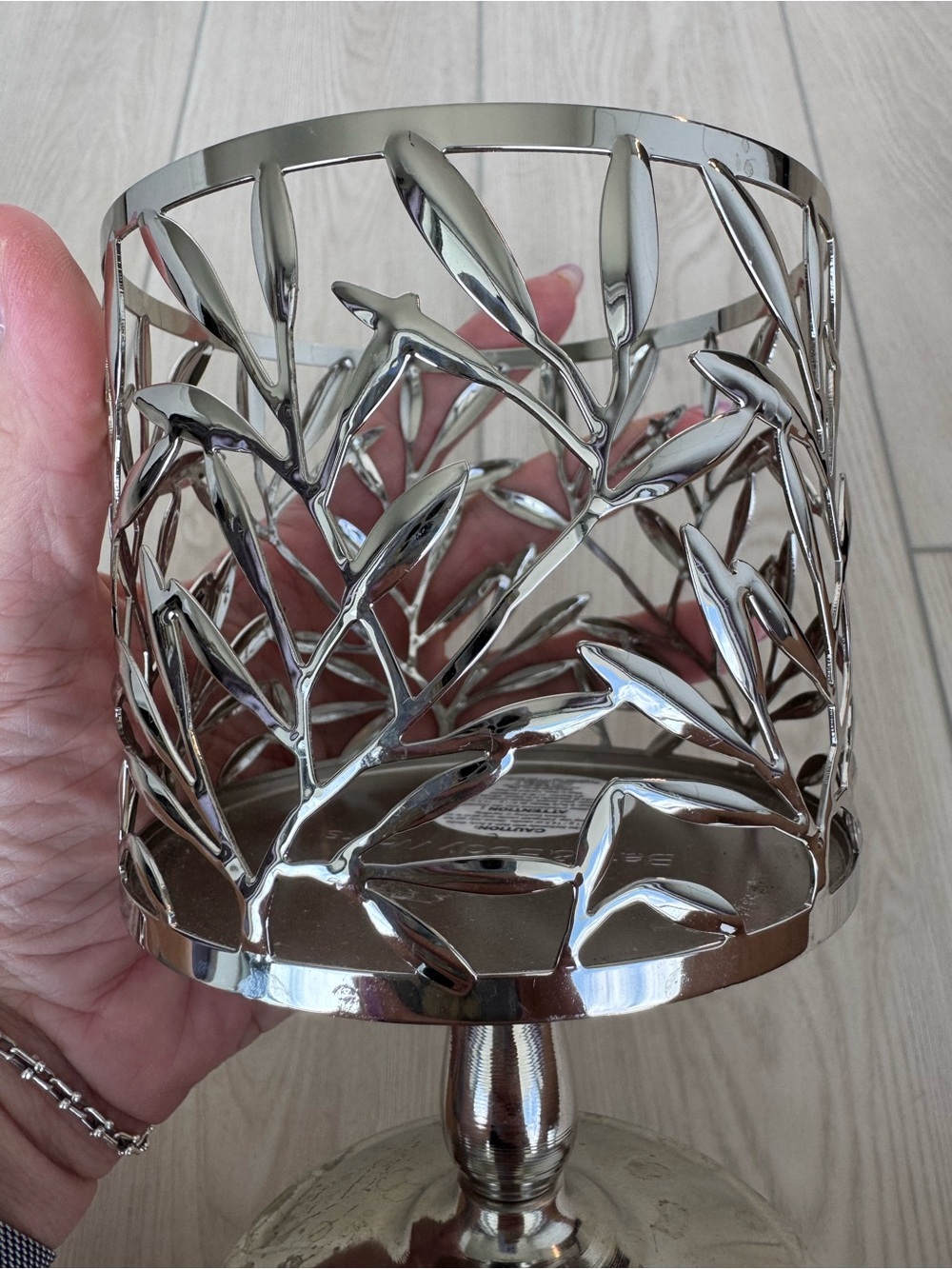 New! Silver Leaf Candle Holder Pedestal- Bath & Body Works - Picture 3 of 6